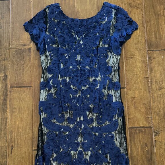 JS Collections Lace Midi Dress - Picture 2 of 6